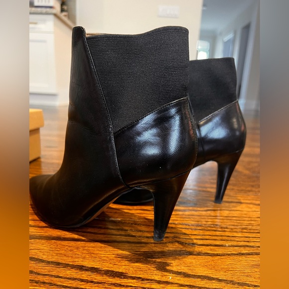 Black heeled boots - Picture 3 of 5